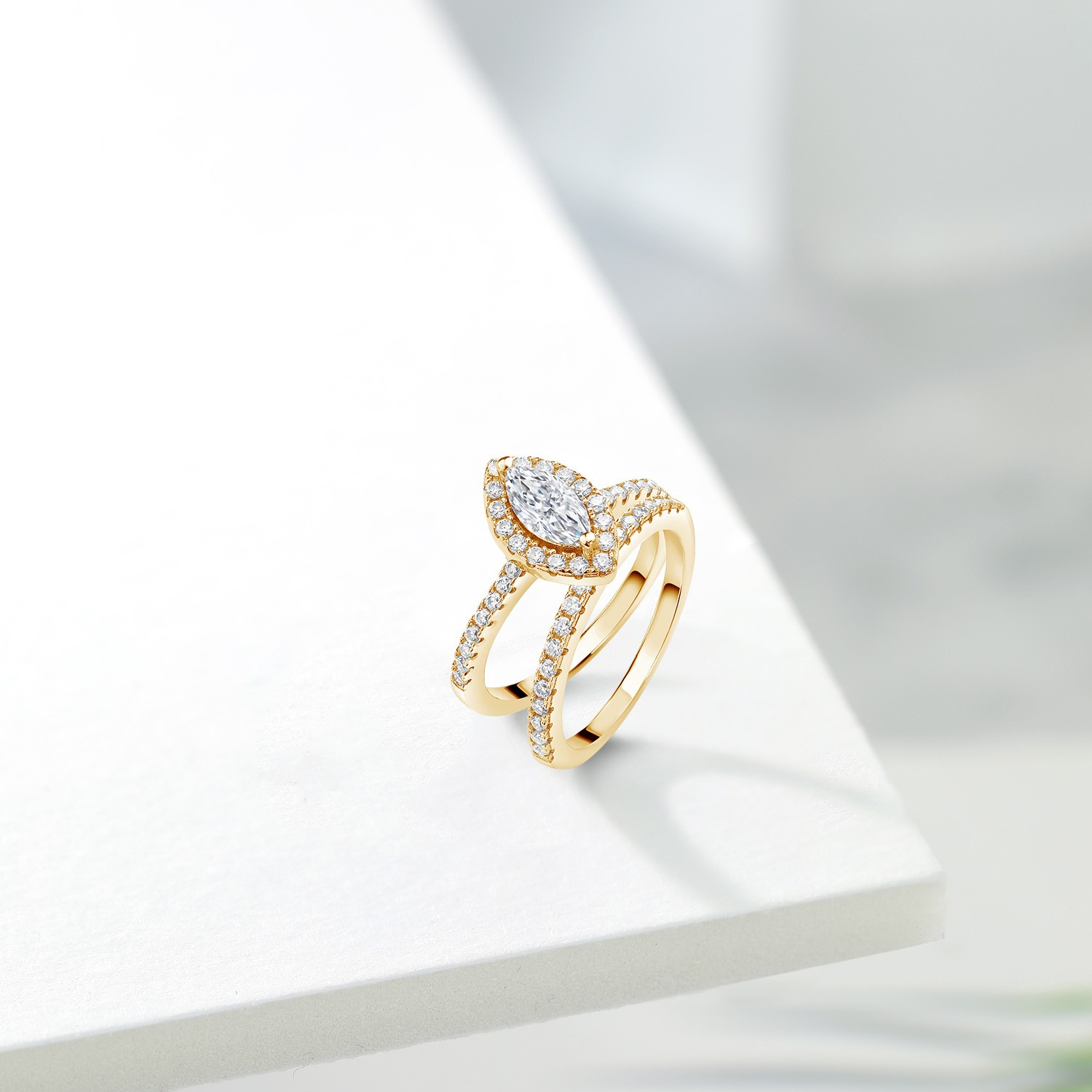 18K Yellow Gold Plated Silver Ring Set with Moissanite (1.02 Cttw)