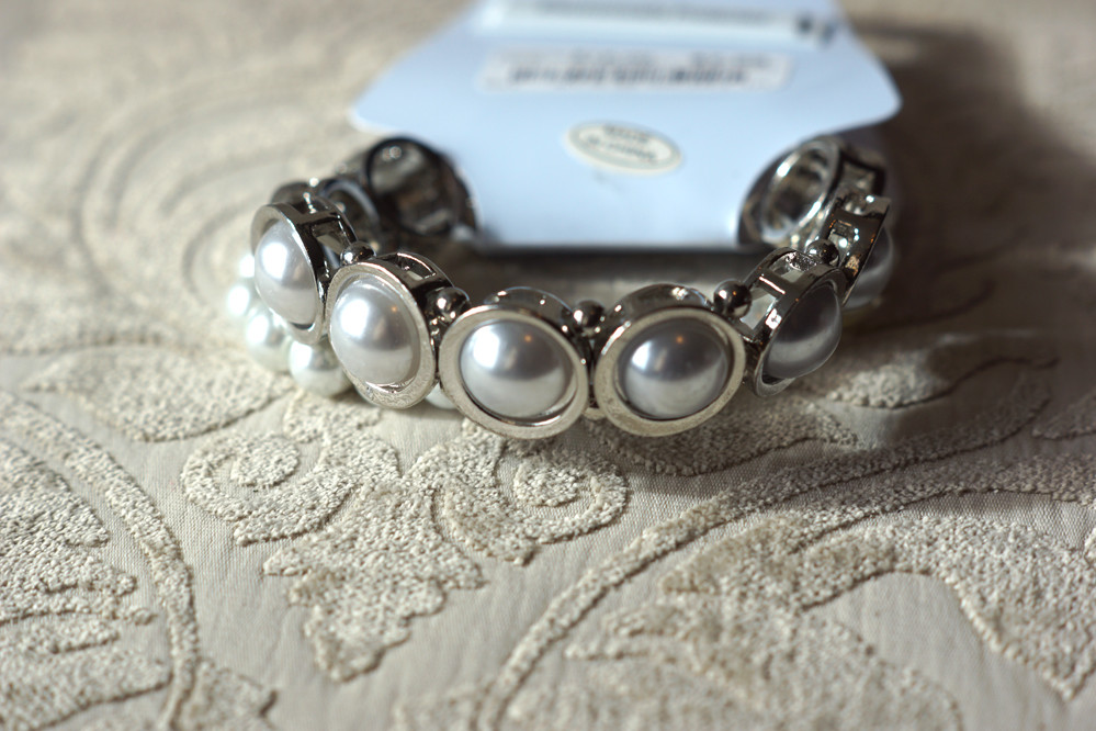 ELLEN TRACY 2 piece BRACELET Set NEW!