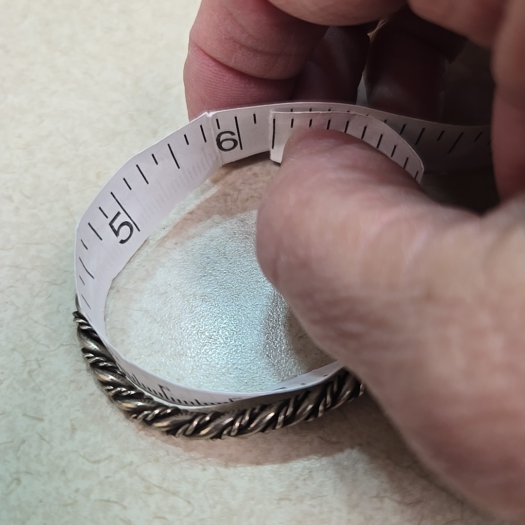 VINTAGE SOUTHWEST N A STERLING TWISTED CUFF