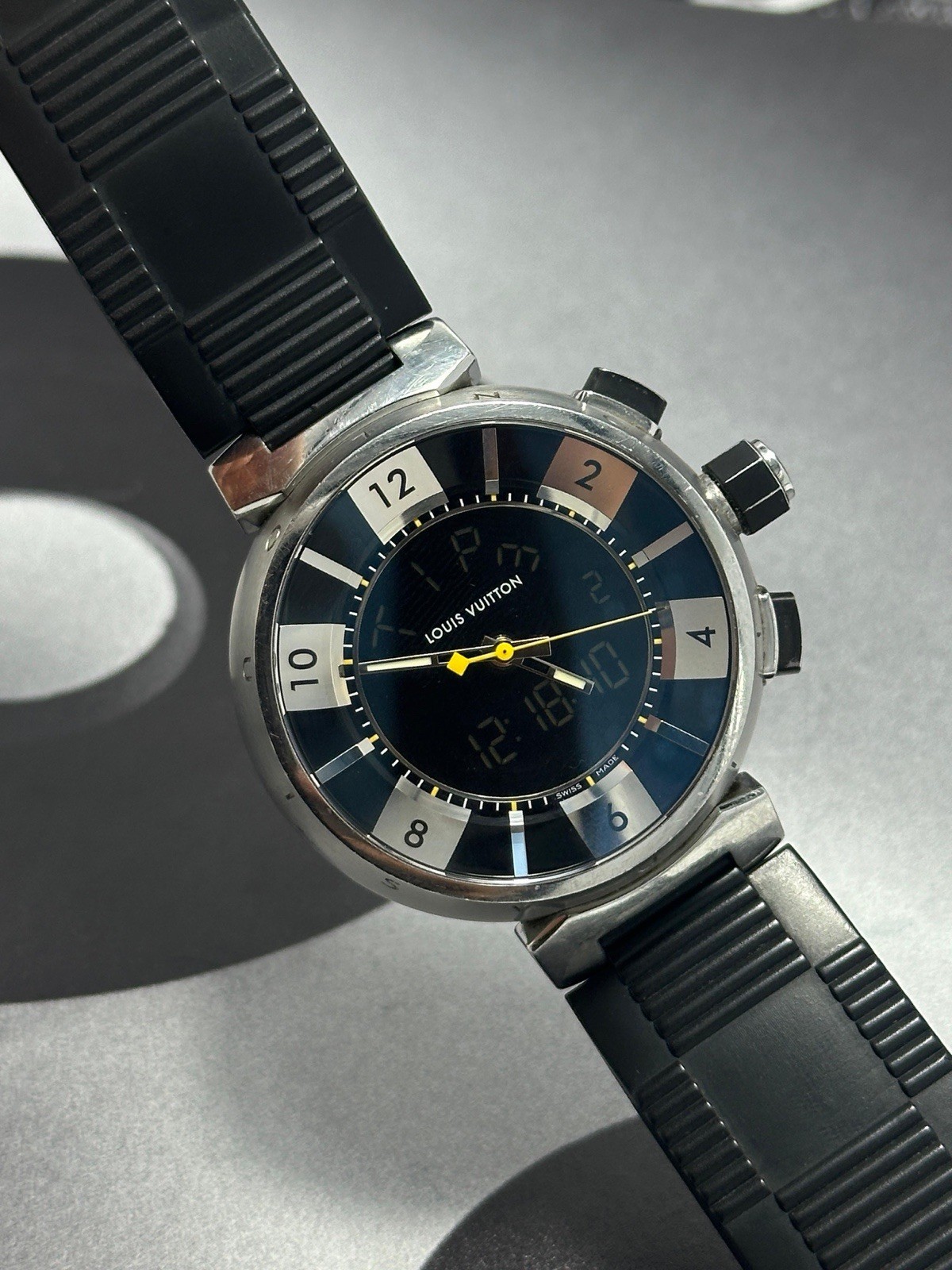 Louis Vuitton Tambour Chronograph Calendar Analogic 41mm