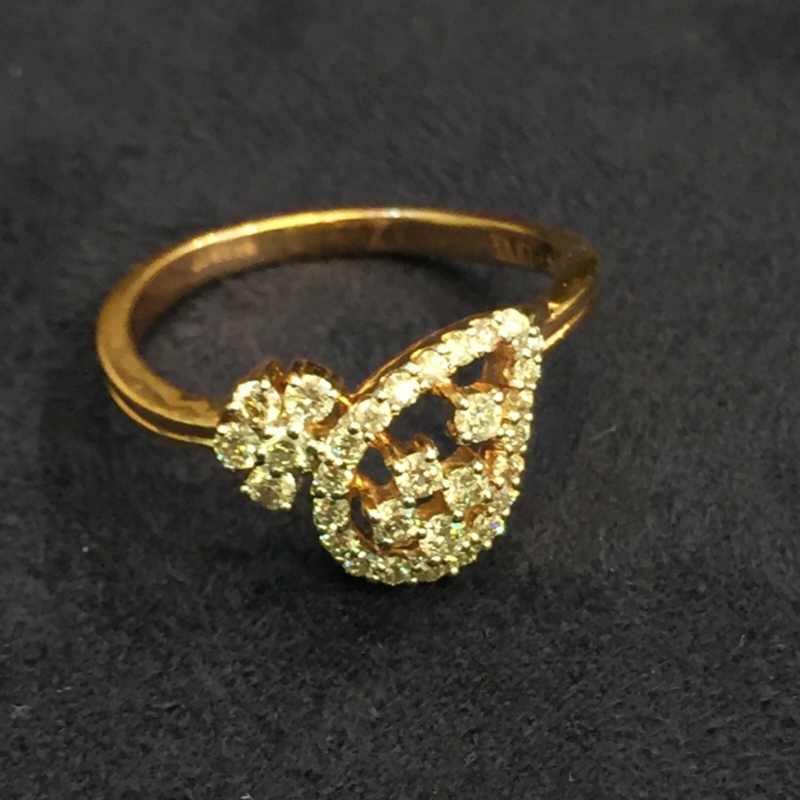 750 Stamped 18K Rose Gold 0.38 Cts Round Brilliant Cut Diamonds Anniversary Ring