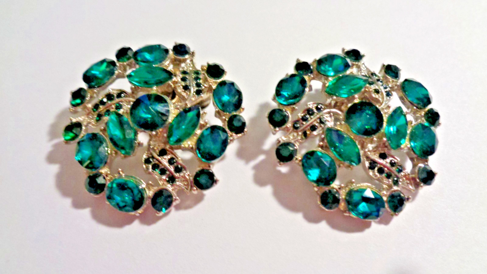 Pair 1950s Vintage Green Rivoli Rhinestone Cluster Shoe Clips