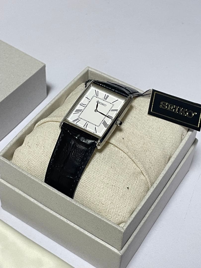 SEIKO Rectangular Quartz Watch SWR049