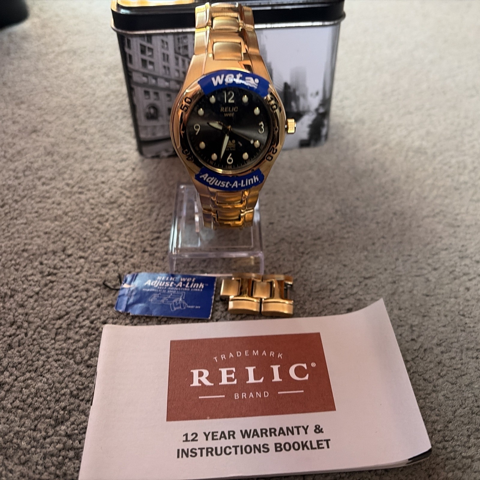Relic Wet Men’s Wristwatch 50m/165ft With Box ZR11570 Gold Tone Stainless Steel