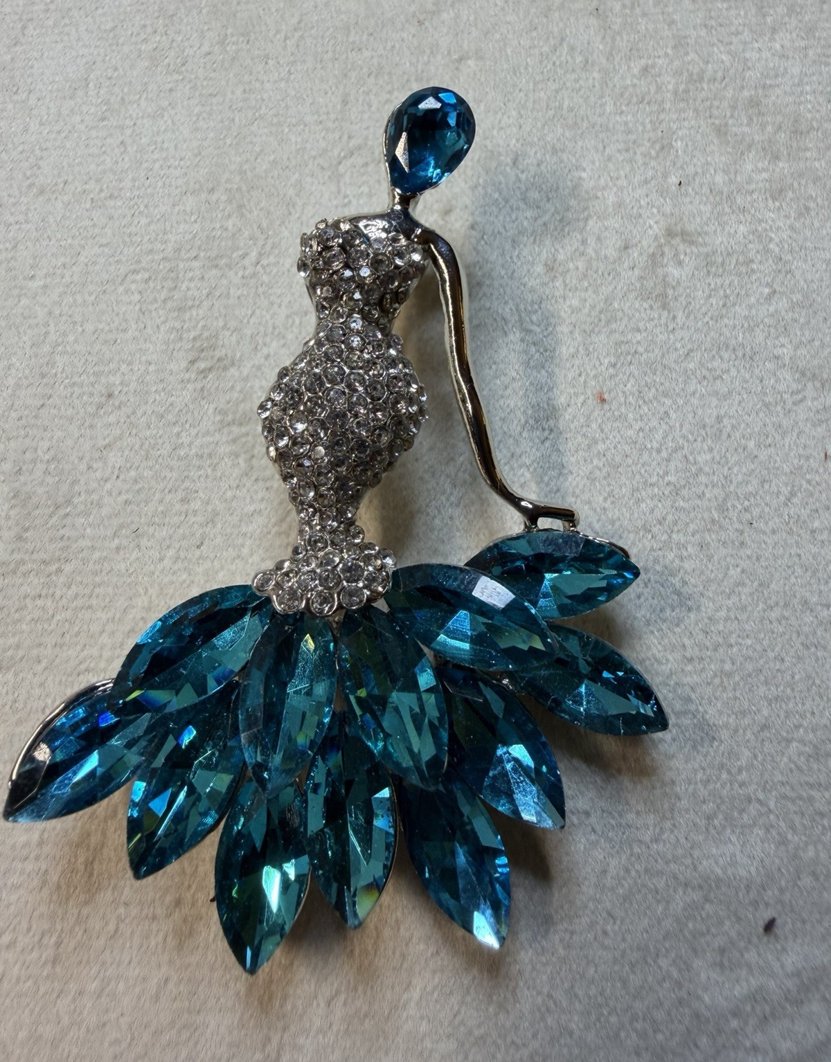 Silver Tone Blue Marquise Crystal Rhinestone Lady Brooch Pin Cluster 2.5 in
