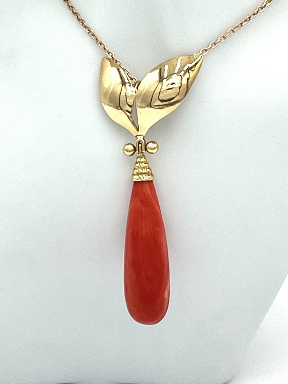18Kt Gold Natural Mediterranean Red Coral 45mm Torre del Greco Pendant