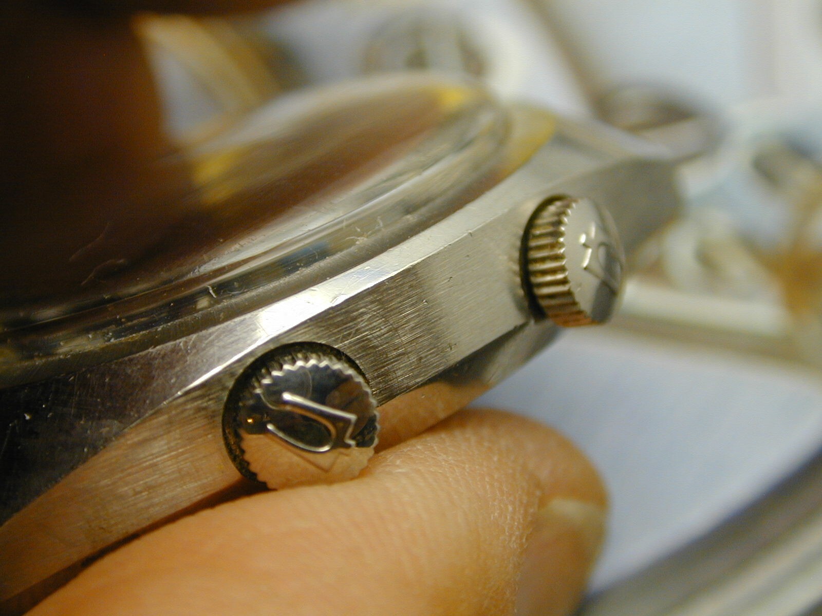 VINTAGE 1967 BULOVA WRIST ALARM WITH FANTASTIC BLUE DIAL RUNS ON 8-5-24