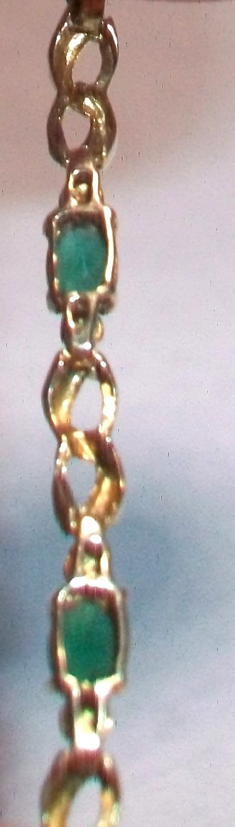 Vintage 10K Yellow Gold Oval Green Emeralds (10) Diamond (2) Bracelet 3.2 Grams