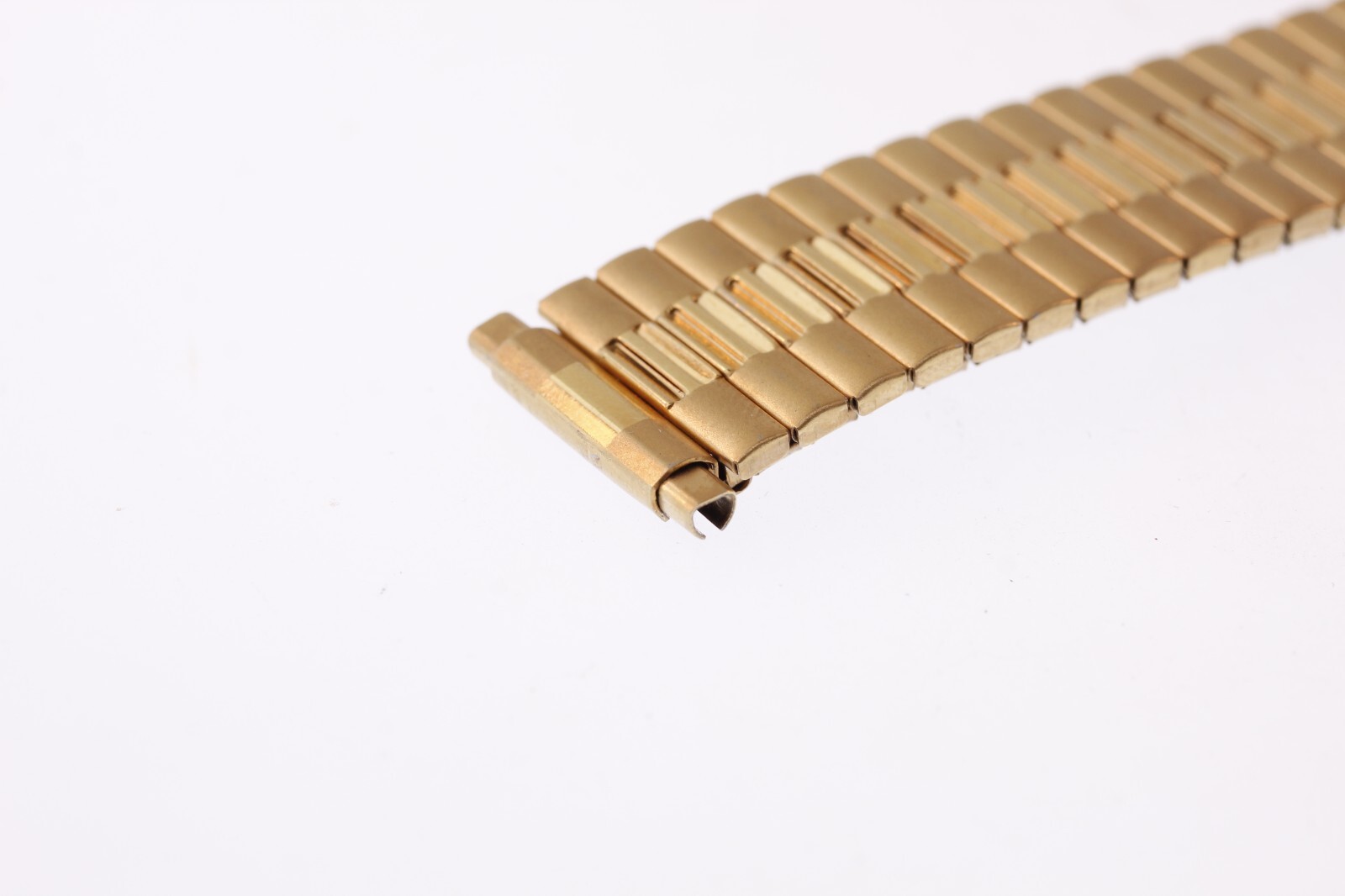 17-21mm Hirsch Bijou Gold-Tone Stainless Steel Expandable Stretch Watch Band 7″