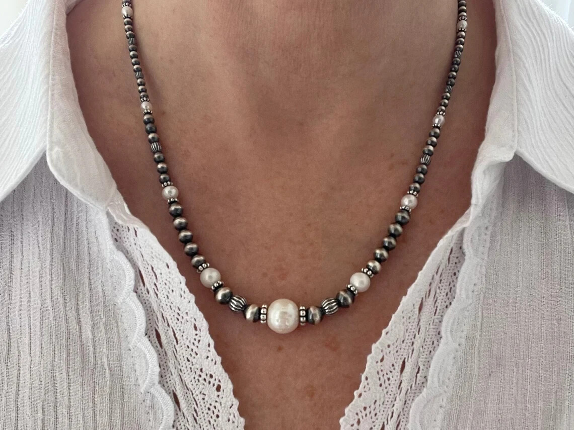 Elegant Sophisticated Graduated White Pearl and Sterling Silver Beaded Necklace
