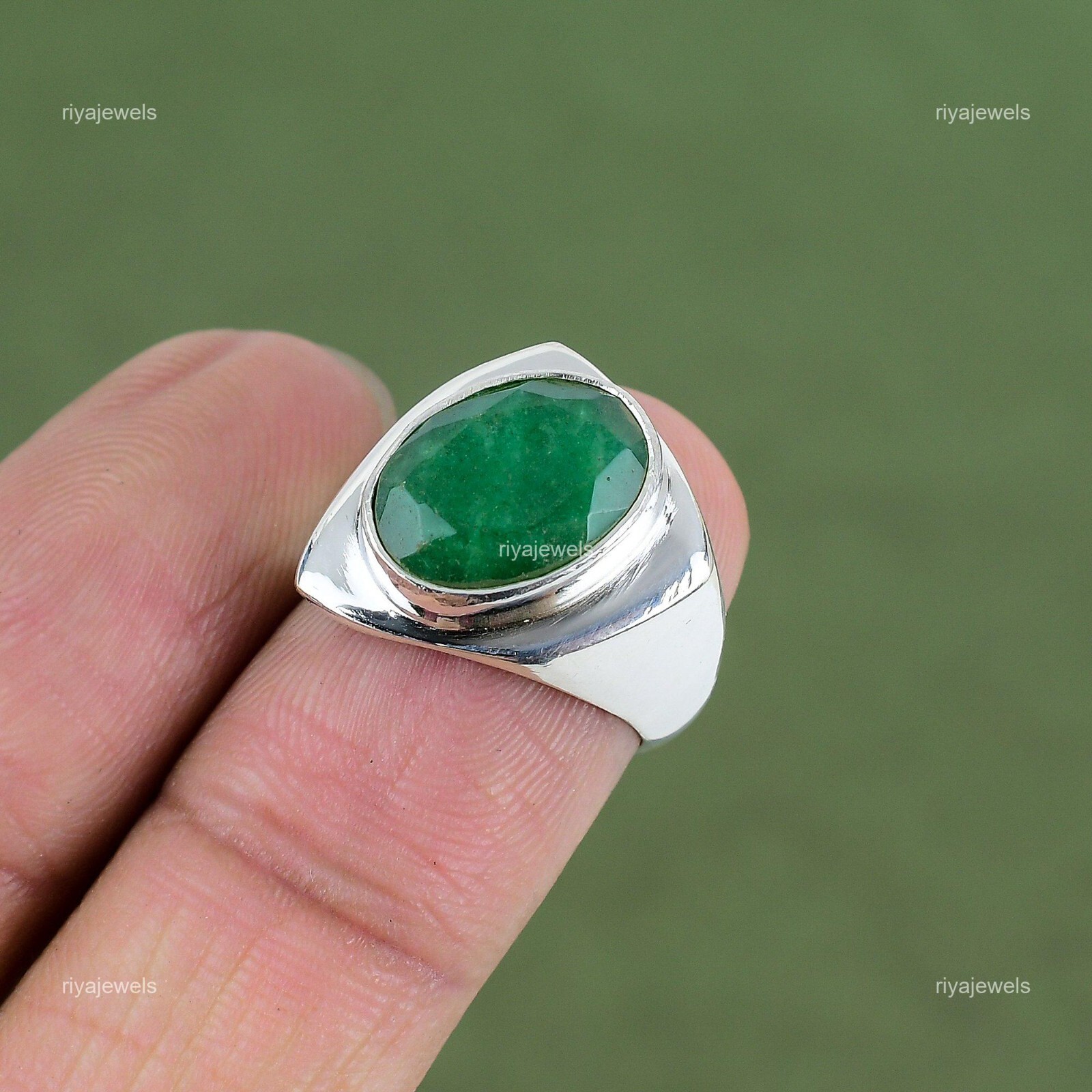 925 Sterling Silver Oval Natural Zambian Emrald Multi Stone Promise Ring Jewelry