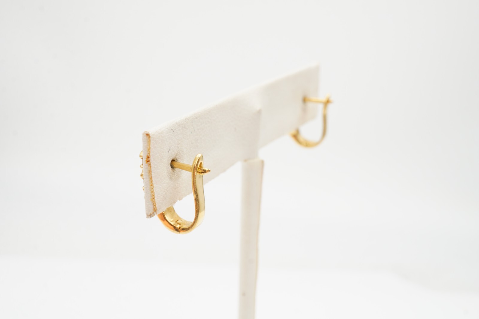 14k Yellow Gold 0.50 CTW Diamond Earrings English Lock
