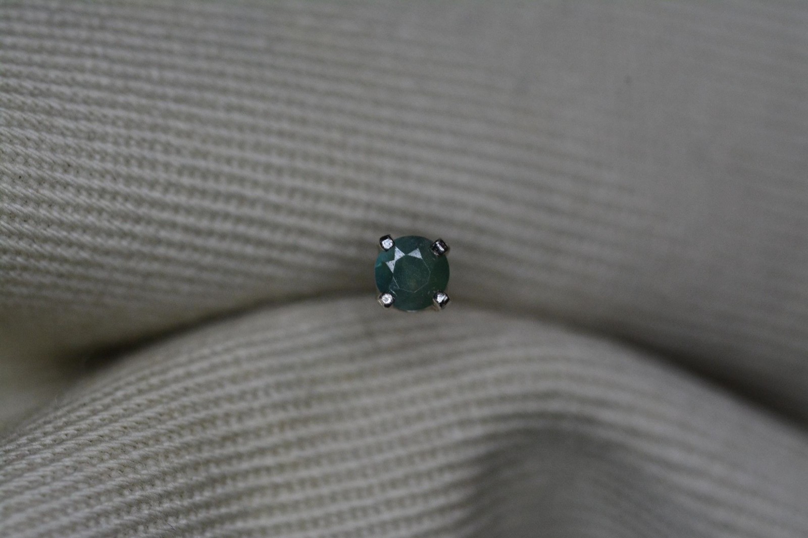 Single Alexandrite Stud Earring 0.11ct 3.0mm Sterling Silver Genuine Natural AS1