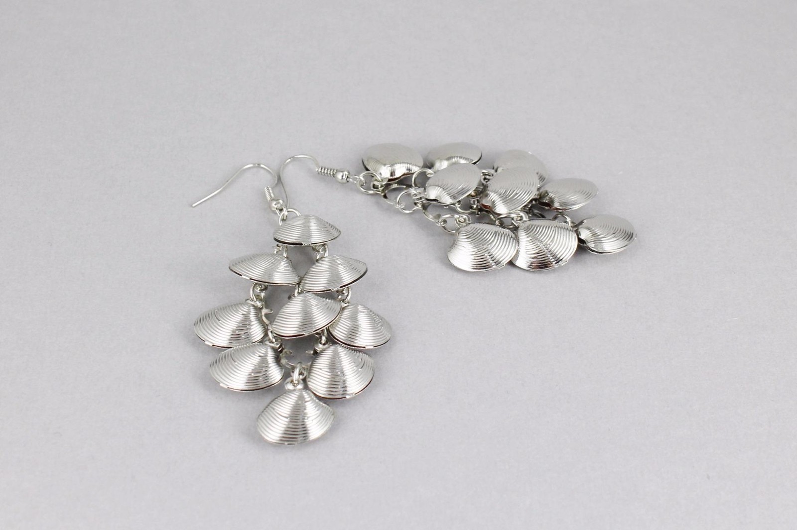Silver clamshell earrings dangle chandelier earrings pendant wiggly flowy 3″long