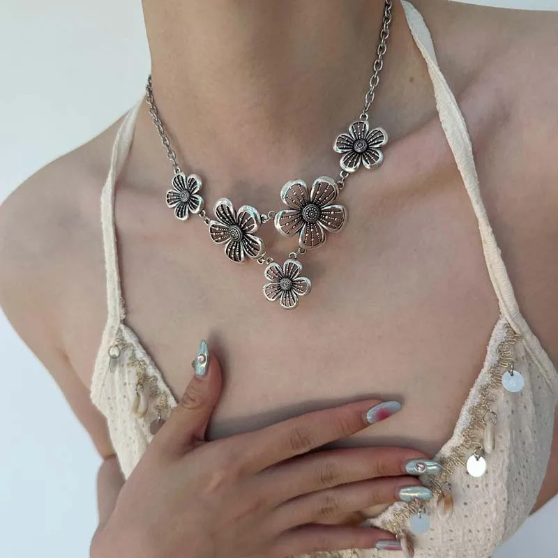 Bohemian Metal Hollow Flower Necklaces for Women Punk Hip Hop Patchwork Flowers