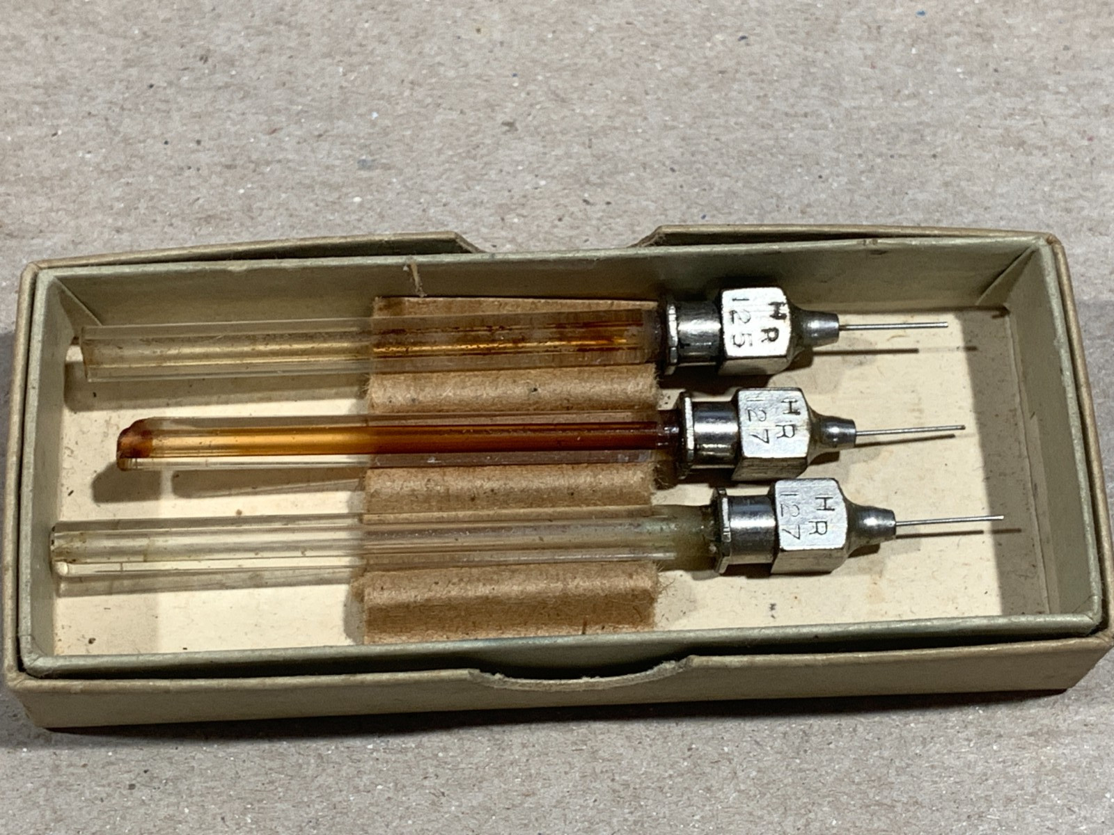 Vintage Glass HR Fountain Oilers Watch Watchmaker Repair Tools 125 (2) 127