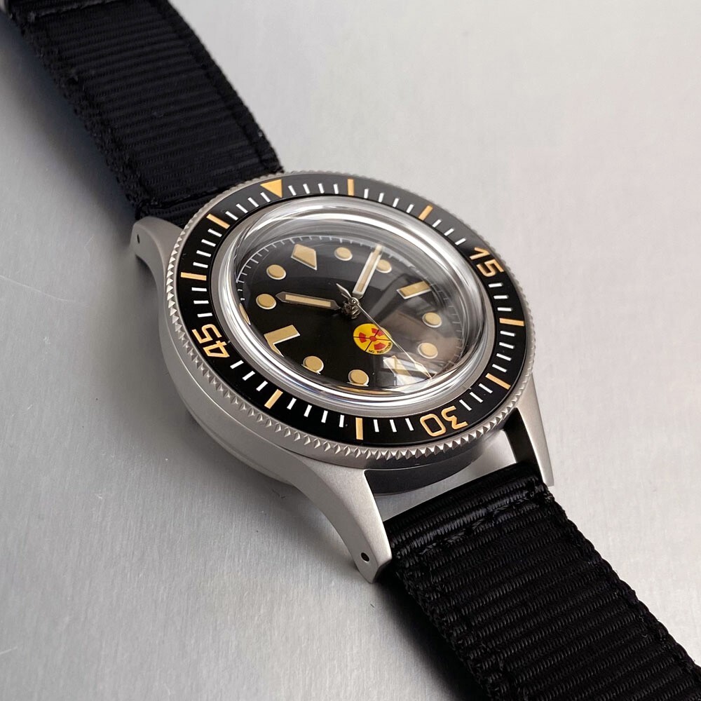 Radiation Dial 50-Fathoms Sapphire Glass Men Retro 40mm NH35A Automatic Watches