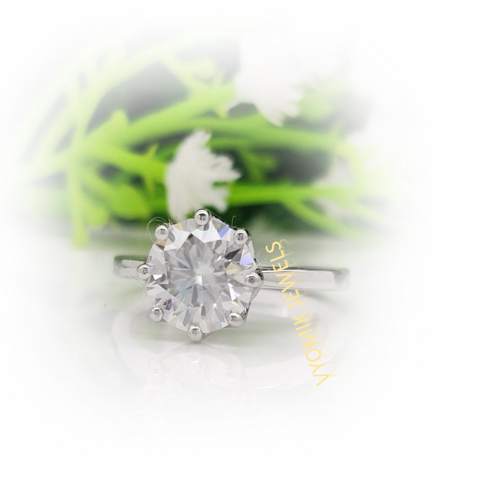 Beautiful 10 ct Lab Created Off White Diamond Ring 925 Sterling Silver