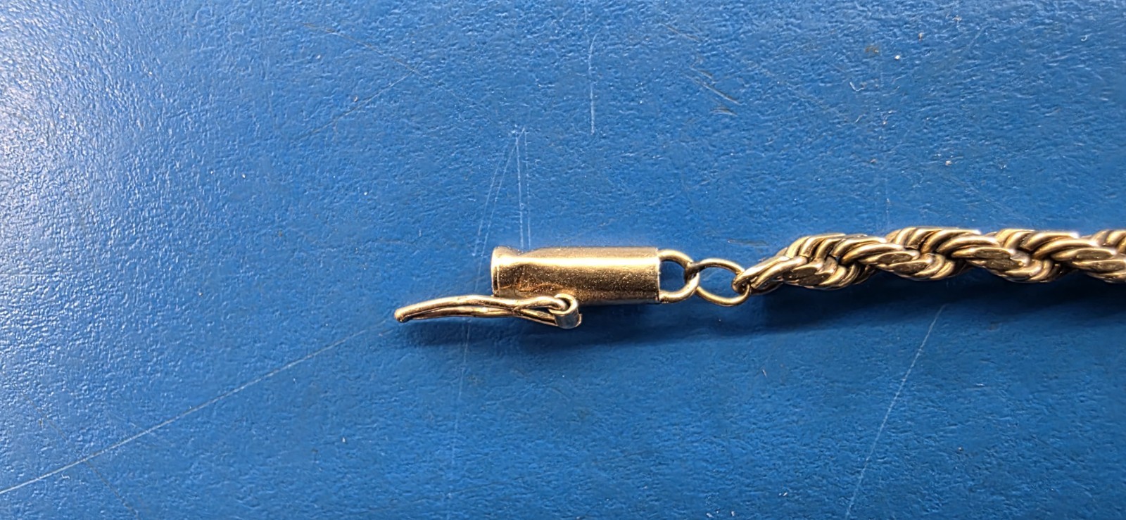 14K Yellow Gold Braided Bracelet ~ 9in In Length 6.6 Grams
