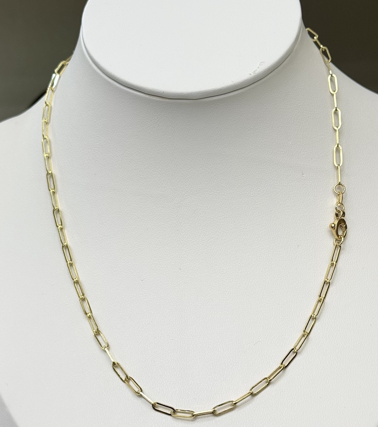 18k Solid Yellow Gold Paper Clip Semi Hollow Chain Necklace. 16”. 2.43 Grams