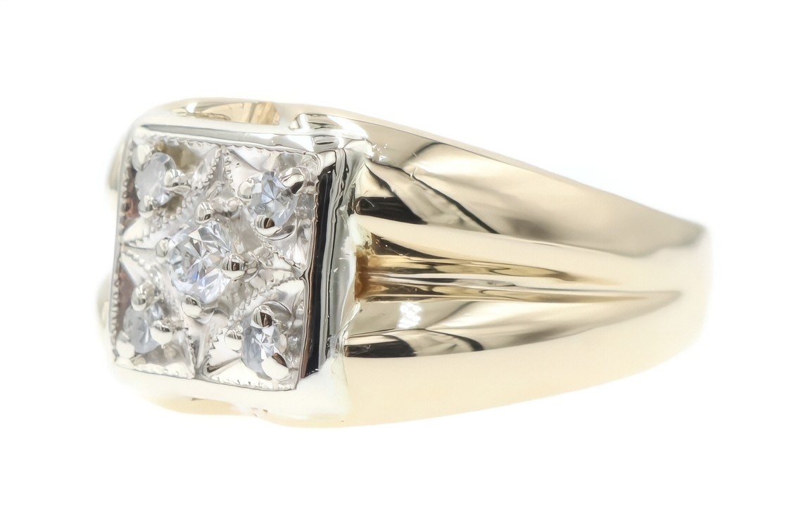 Men’s Vintage-Style 0.27 Ctw Round Diamond 14KT Two-Tone Gold Estate Ring – 6.2g
