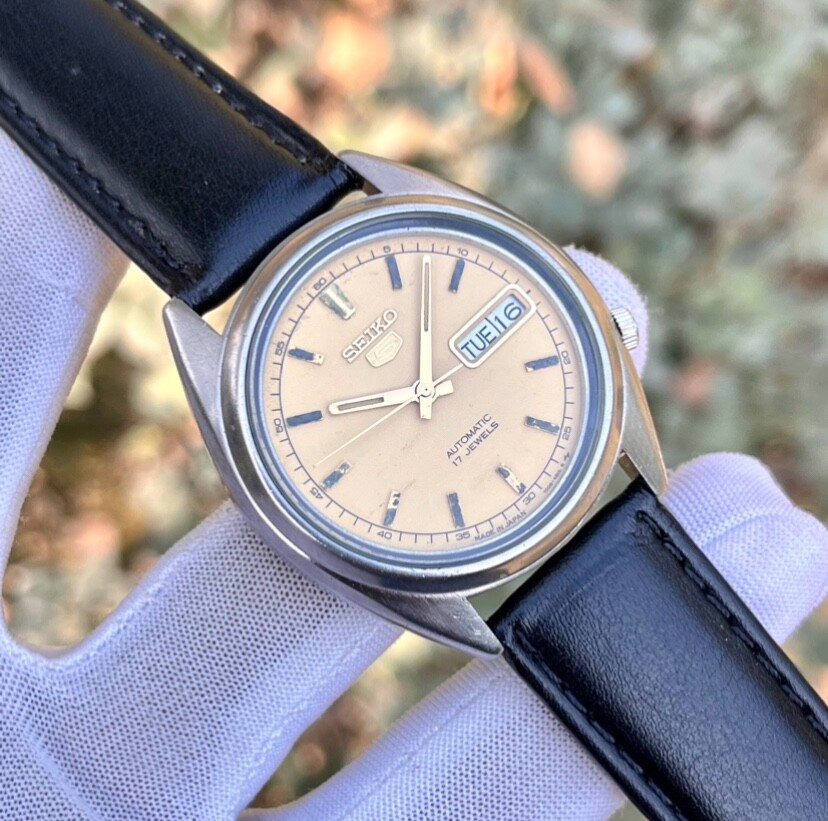 Vintage Seiko 5 Automatic Dress Formal Japan Made Men’s Watch 7009-3181