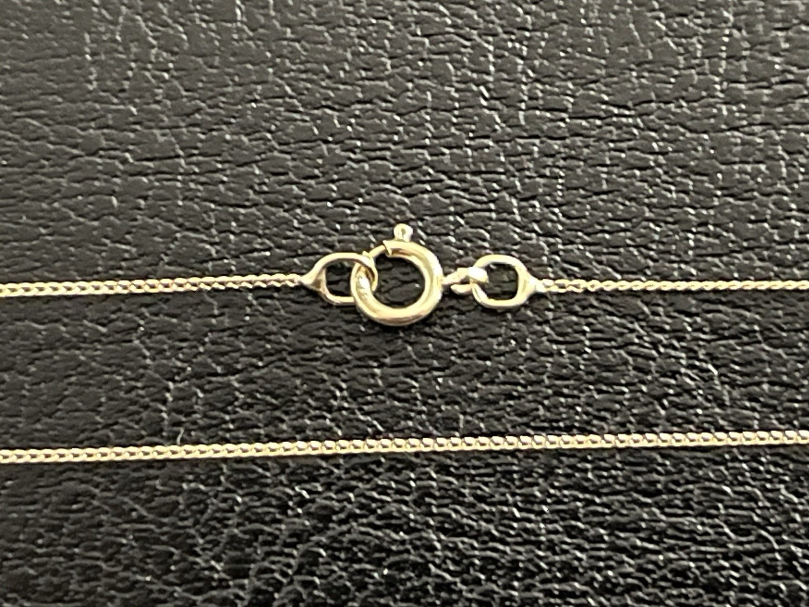 9 k YELLOW GOLD Curb Chain 45.5 cm