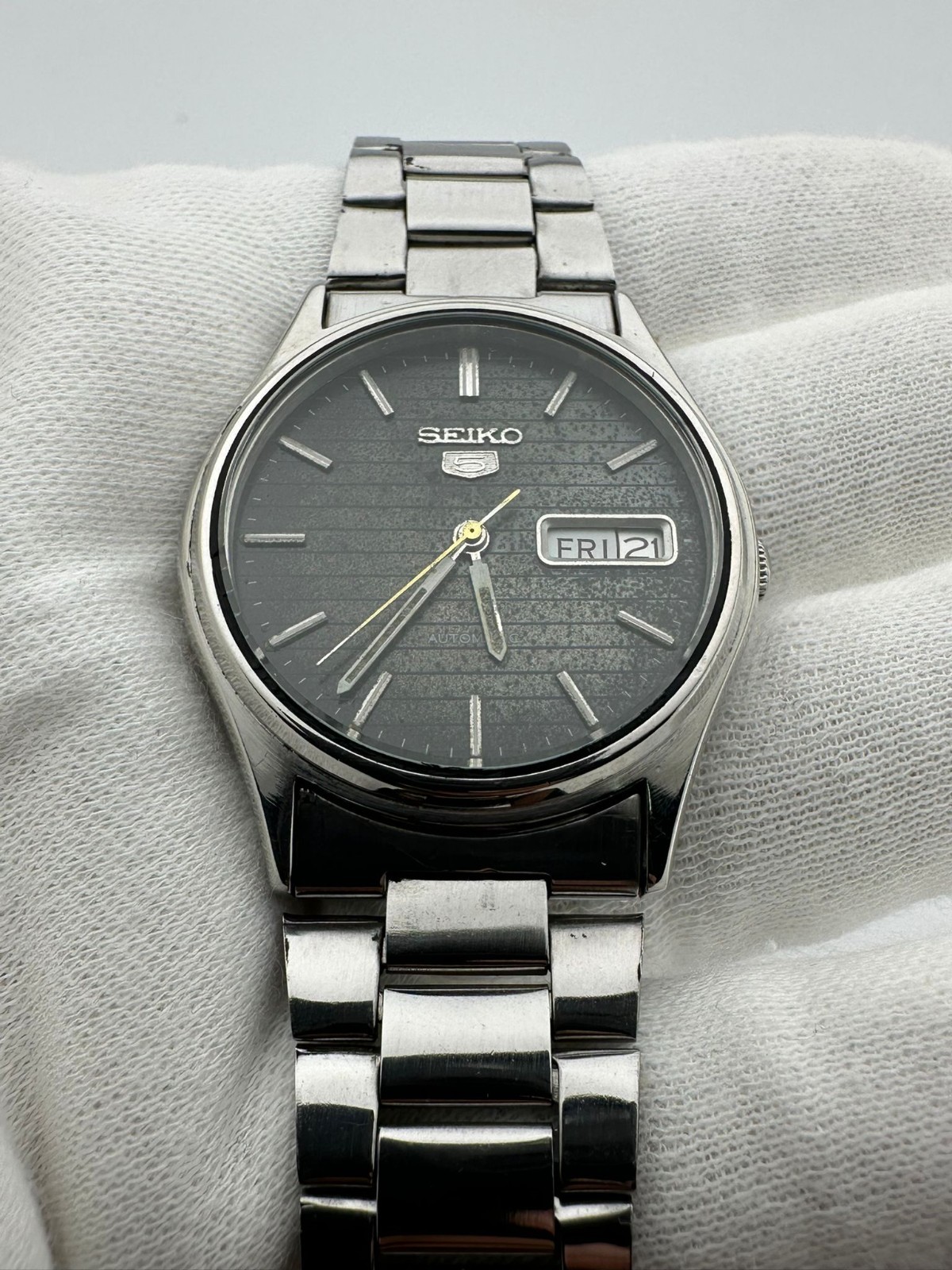 Vintage Seiko 5 Automatic Authentic Japan Made Men’s Wrist Watch