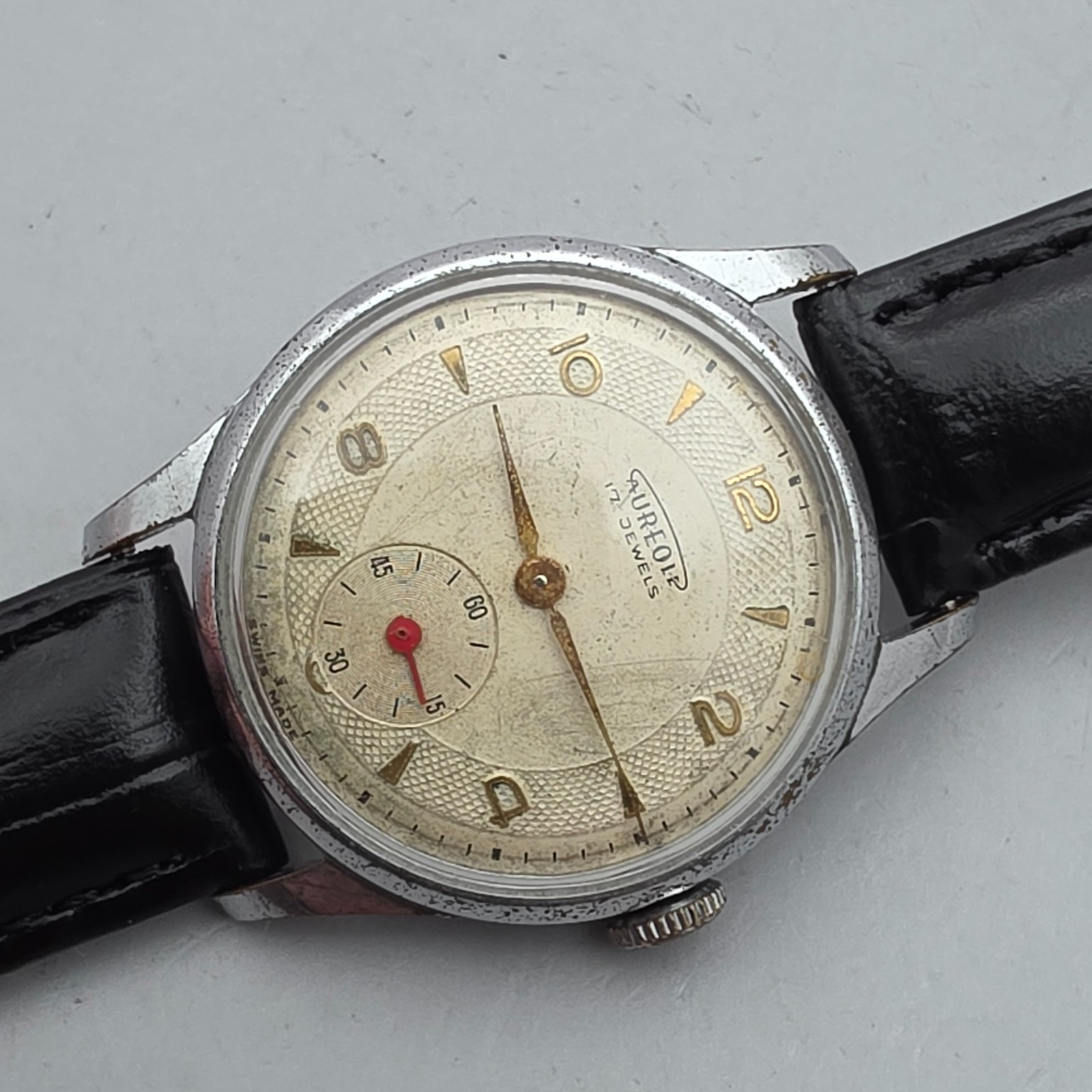 Vintage Aureole men’s manual wind watch Honeycomb Dial swiss made 1940s
