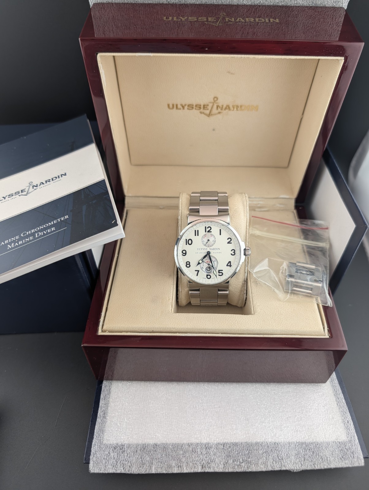 Ulysse Nardin Maxi Marine 41mm White Dial (Ref. 263-66) With Steel Bracelet