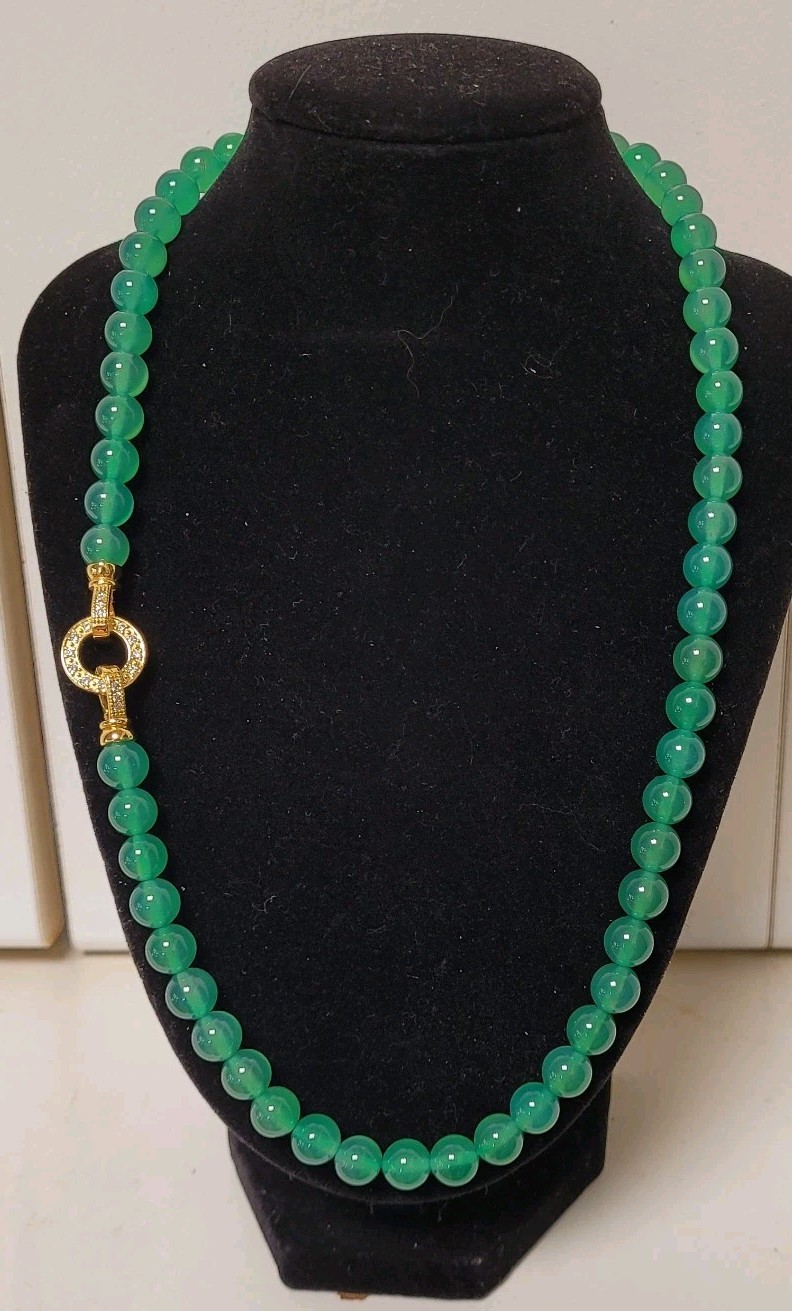 51cm Imperial Jade Green Natural Agate 8mm Bead Necklace Cubic Zirconia Clasp
