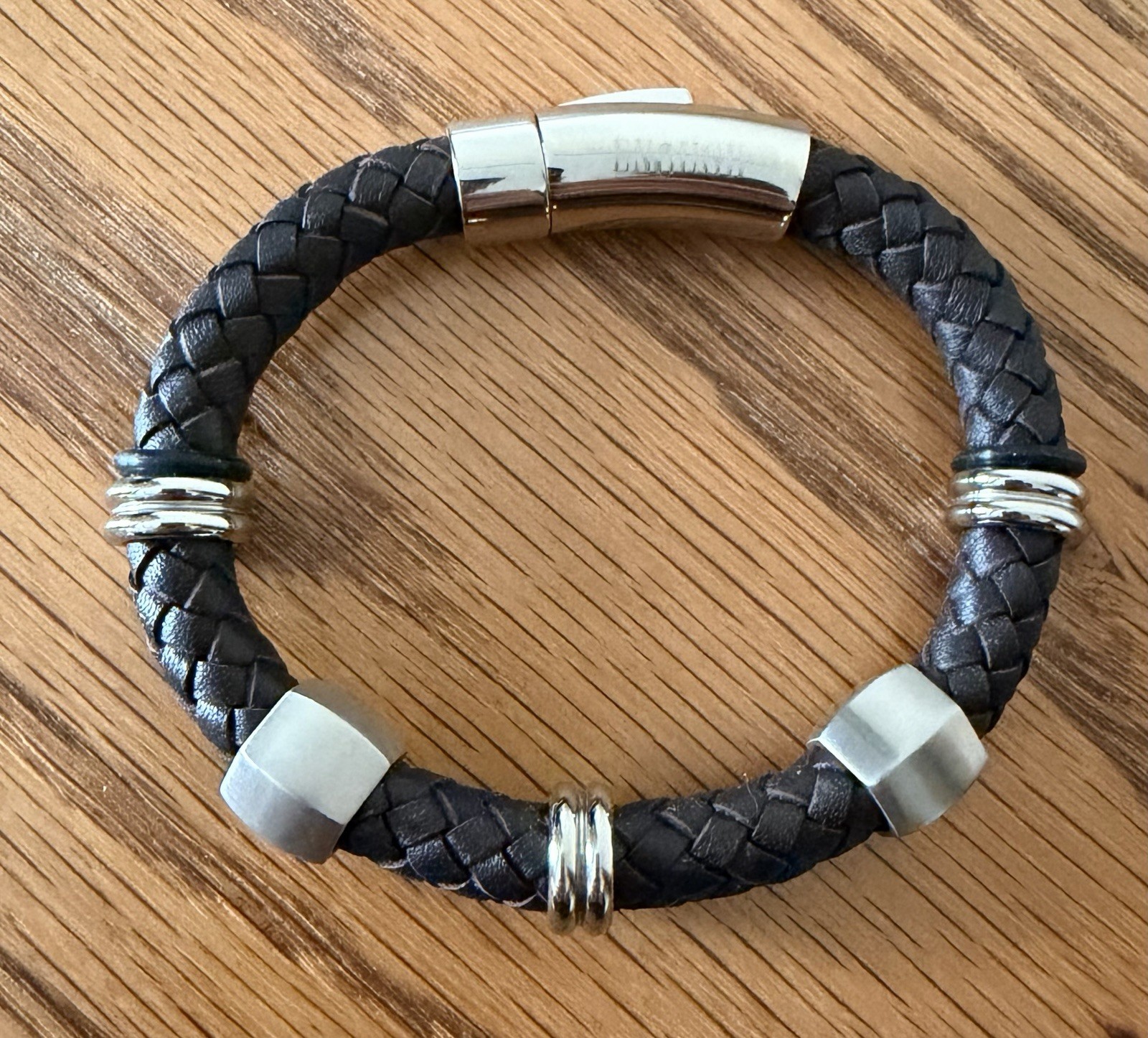 Chisel Men’s Dark Brown Braided Leather Bracelet w/Stainless Steel 8.25” EUC