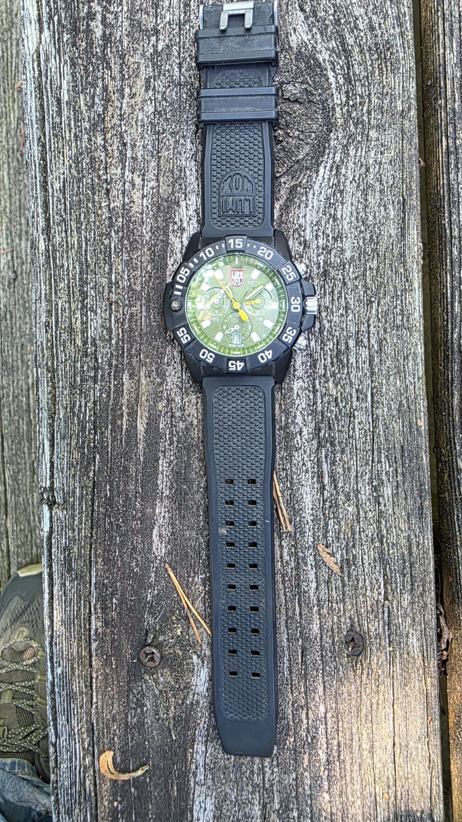 Luminox Navy Seal 3580-1GB 200M Quartz Chronograph Green Dial Carbonox Case 45mm