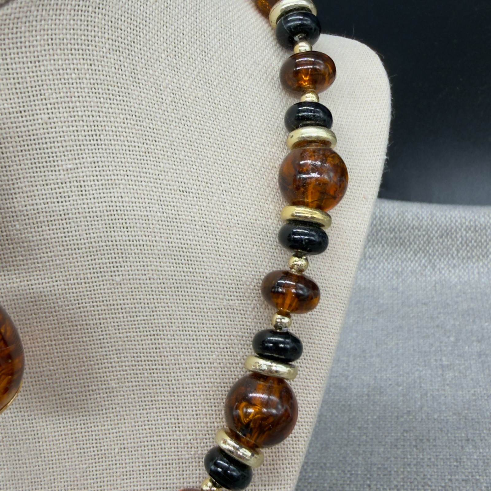 Vintage Lucite Necklace Earrings Jewelry Set Clip Ons Orange Brown Swirl Beaded