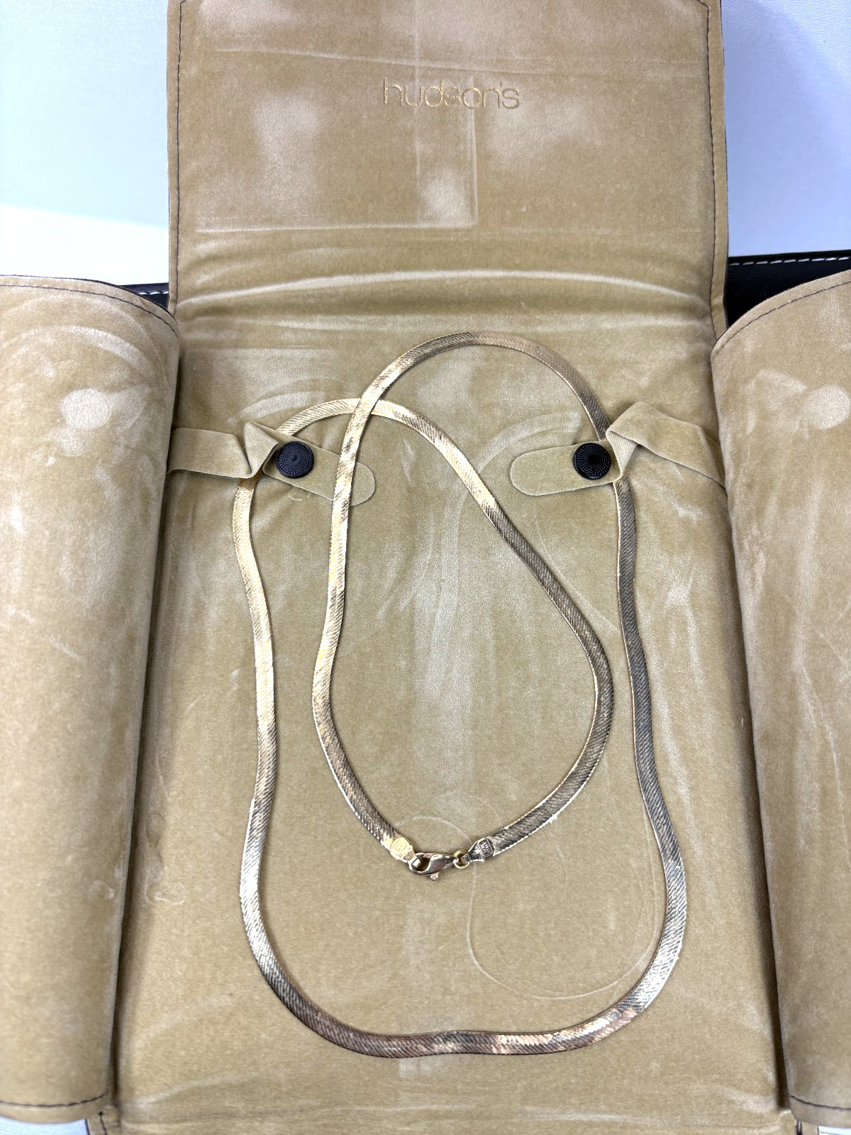 Vintage Hudson’s 14K Yellow Gold Herringbone Necklace 30″ Made In Italy 15g
