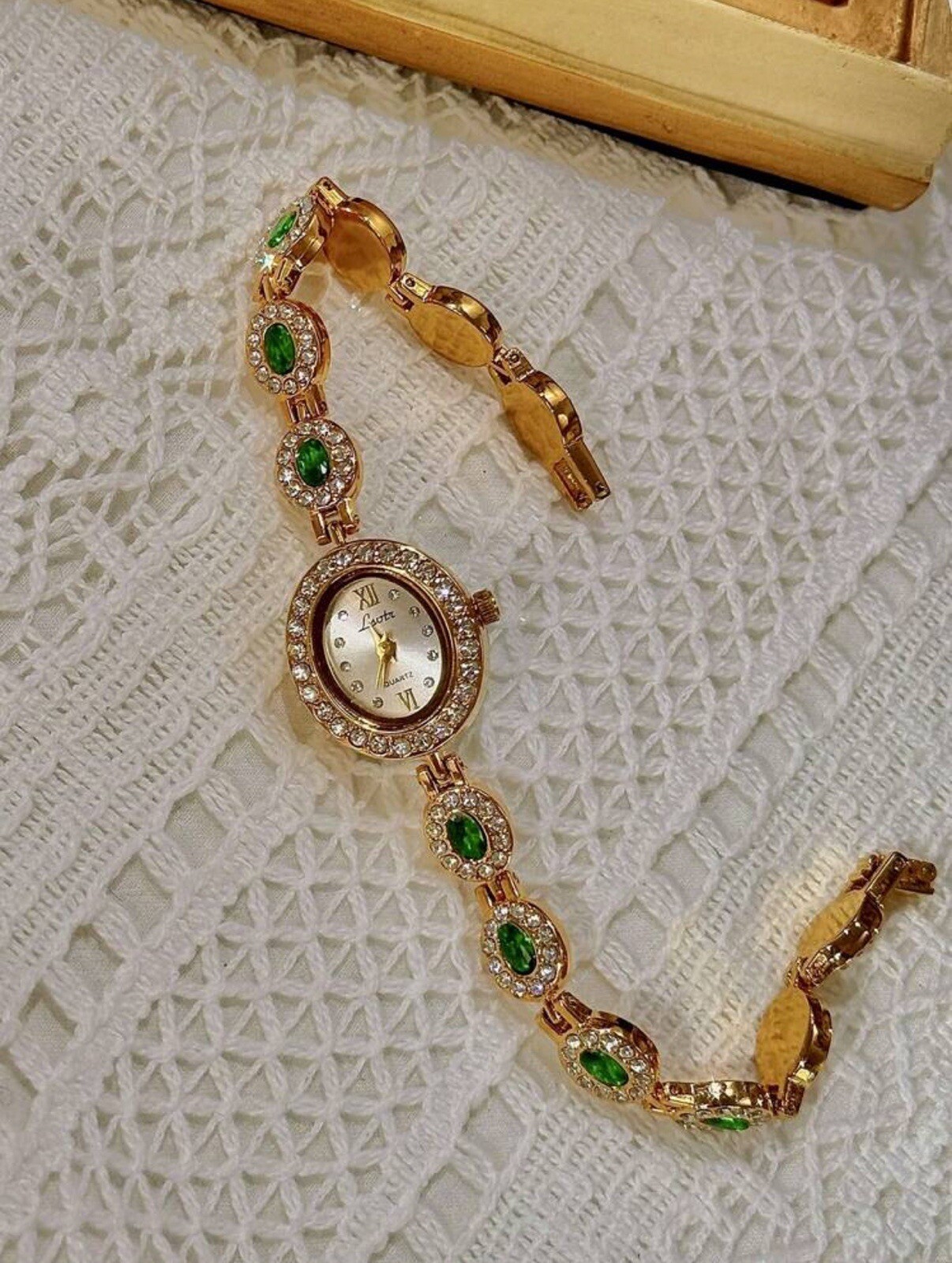 Women’s Gold And Green Crystal Vintage Luxury Oval Watch