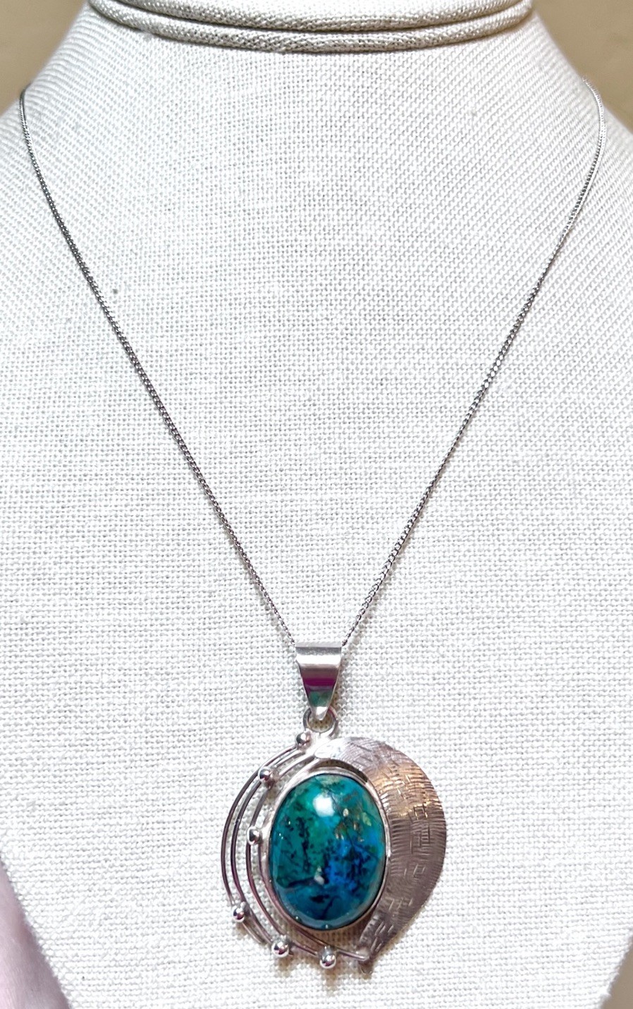 Beautiful Vintage Artisan/Studio Ornate Sterling Silver & Chrysocolla Necklace