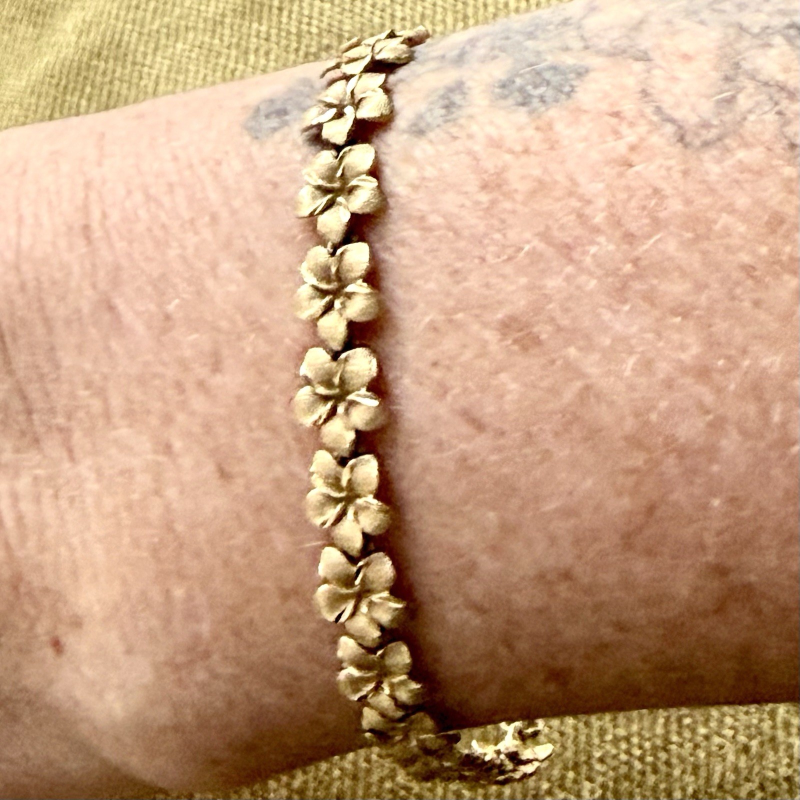 14k Solid Yellow Gold Plumeria Flower Bracelet Hawaii Arpas 7.25 In 7.9 Grams