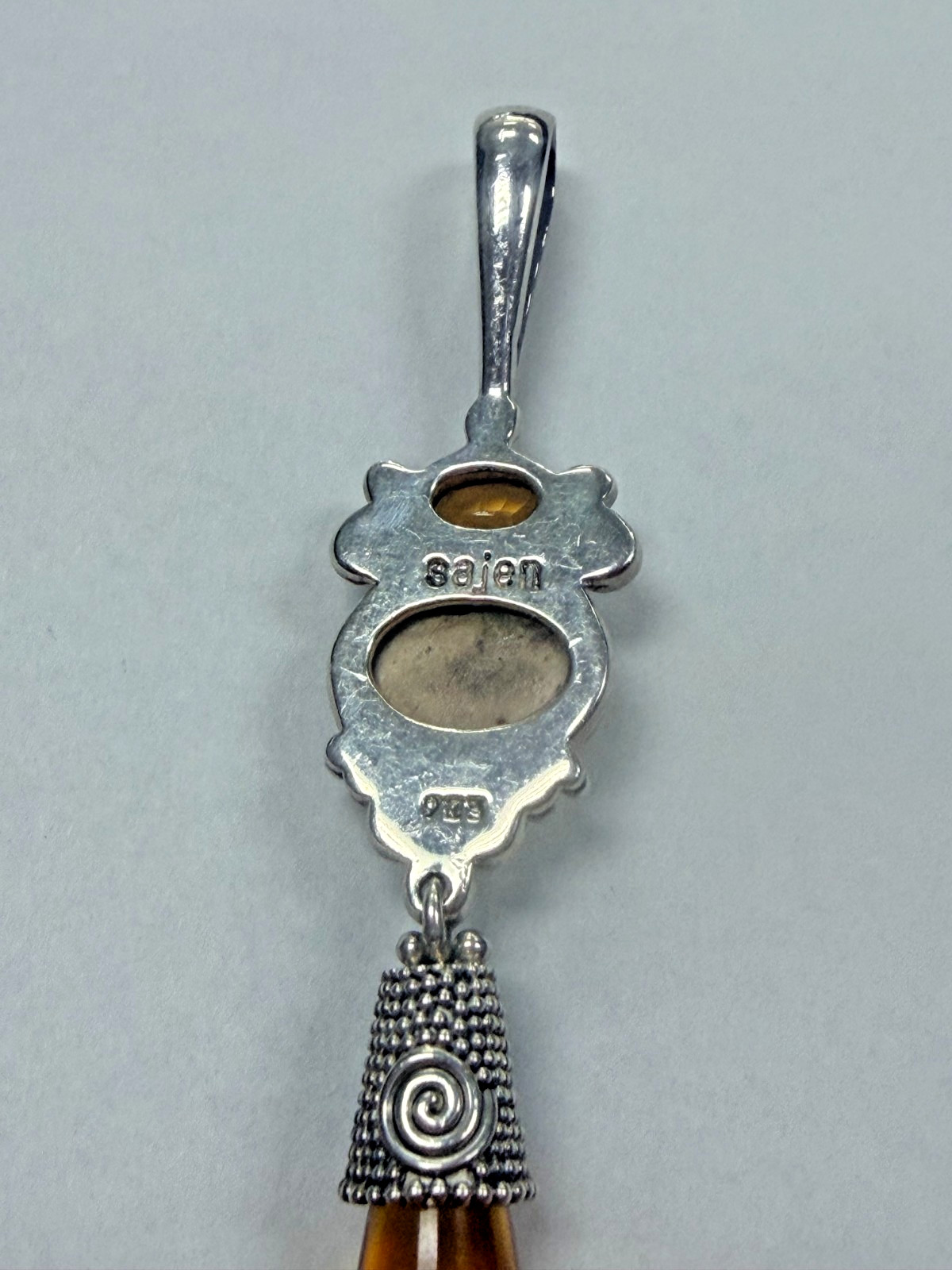 SAJEN Sterling Silver Pendant with Amber Stones [076DuW]