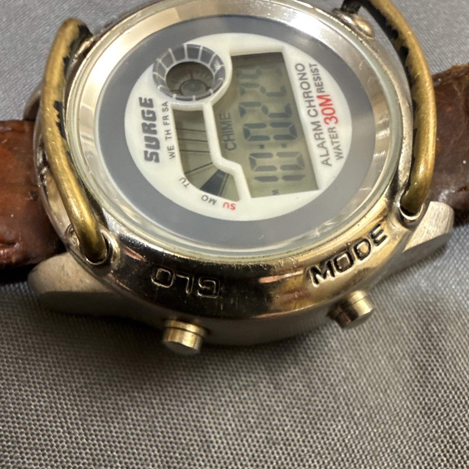 VINTAGE 80s G.I.I. SURGE WATCH SURM1558 RARE!! GLO WORKS! NEW BATTERY! (B23)