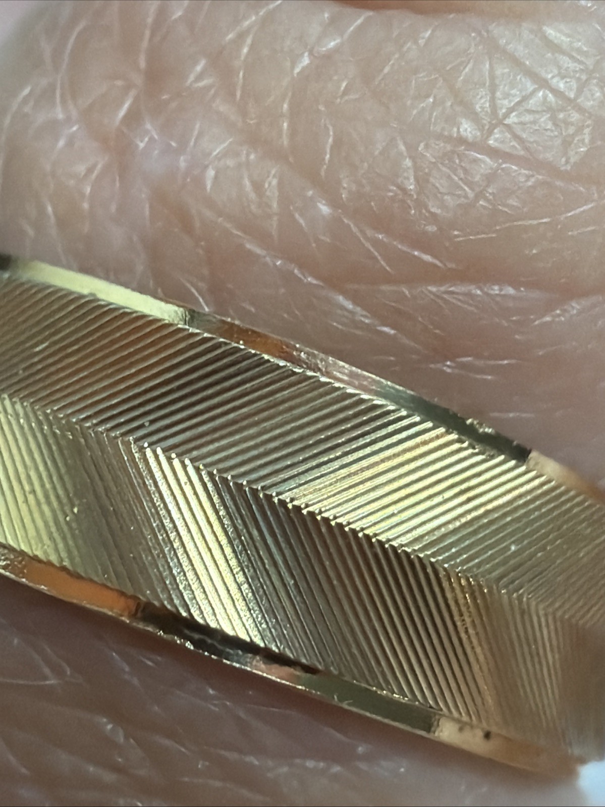 14k Vintage Artcarved 5mm Chevron Textured Band Size 9