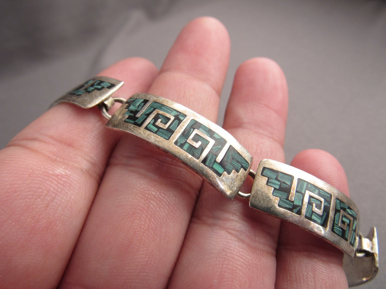 VINTAGE ALPACA NICKLE SILVER CURVE BAR GREEK KEY TURQUOISE INLAY TENNIS BRACELET