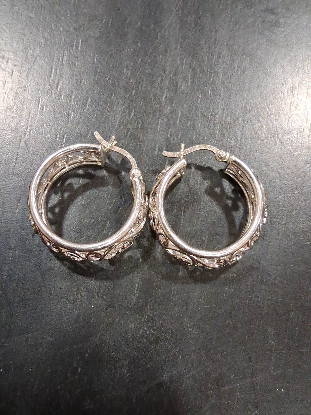 22mm 925 Sterling Silver Vine Style Hoop Earings 3.29 Grams