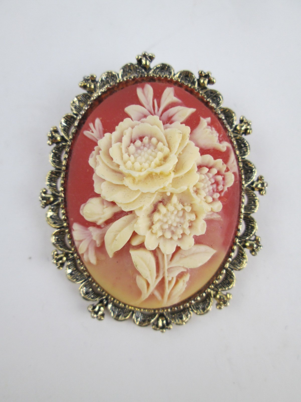 Vtg CAMEO Pink Resin Pendant BROOCH Carved Flower Signed GERRY’S