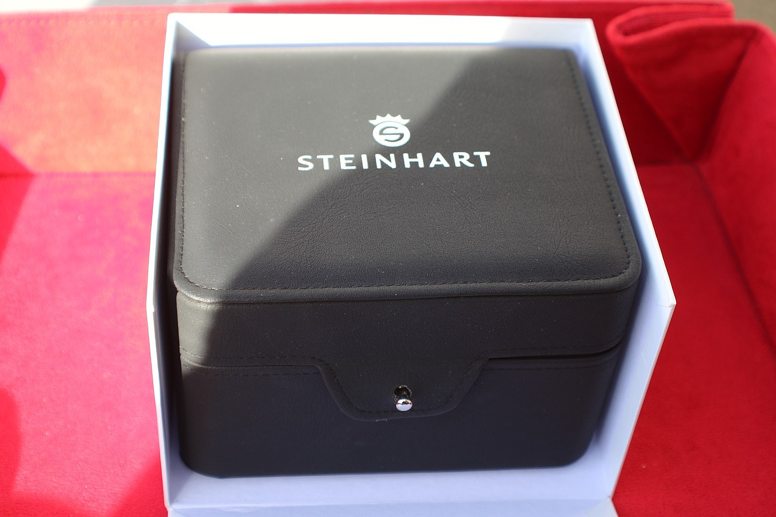 Steinhart Ocean One Premium 42mm. Boxes, Papers, Tags , A1 Condition.NOS