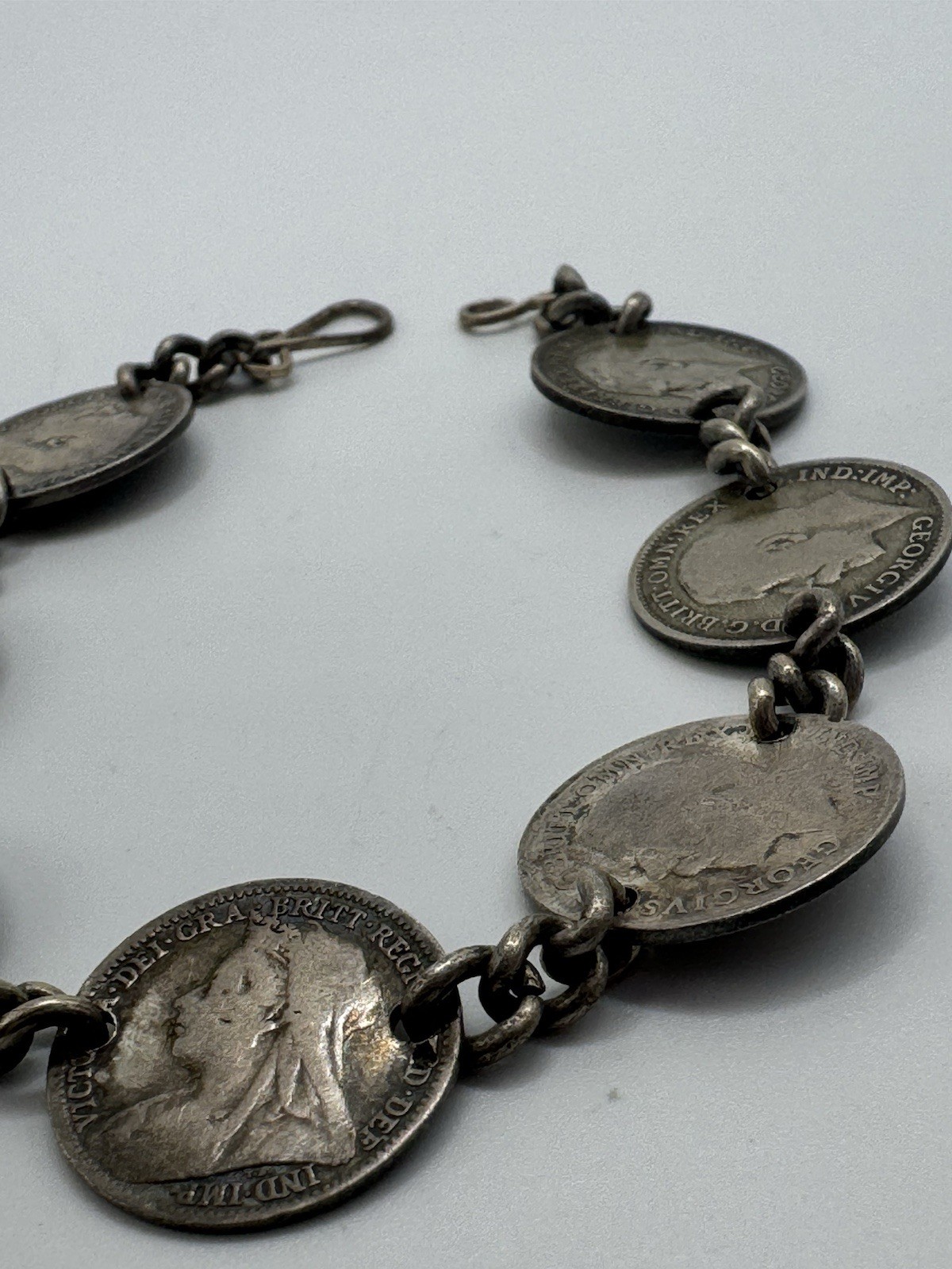 Antiqued GREAT BRITAIN QUEEN VICTORIA GEORGE V Three Pence STERLING BRACELET 7