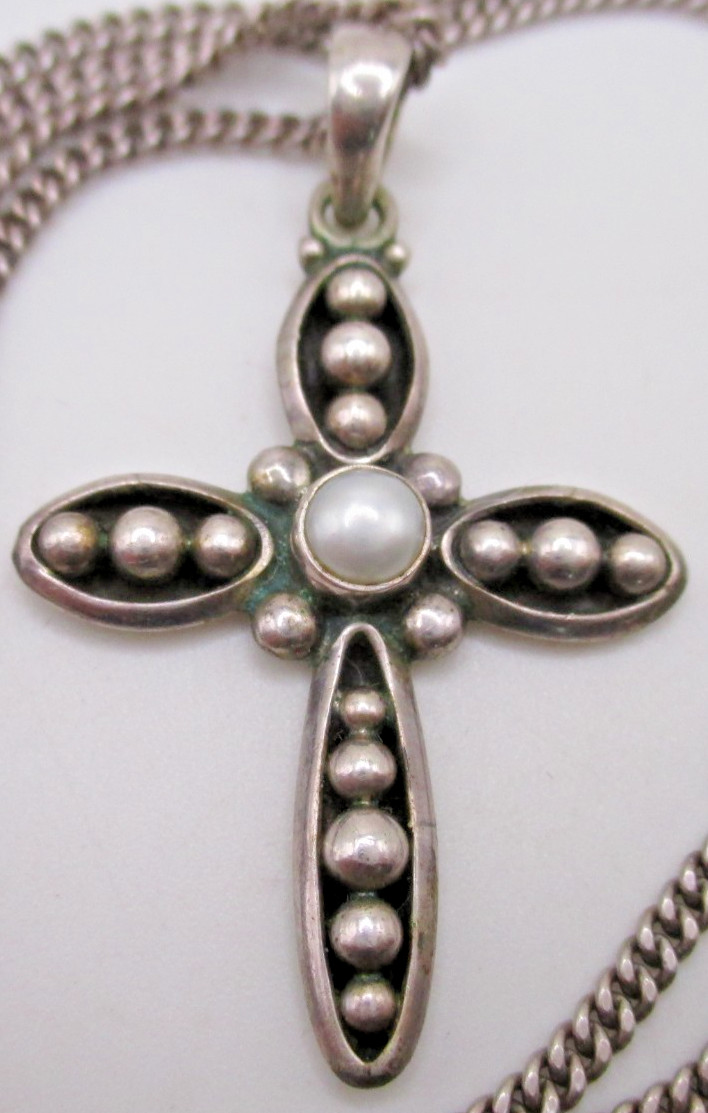 Silpada Sterling Silver Contemporary Credence Pearl Cross Pendant 24″ 925 chain