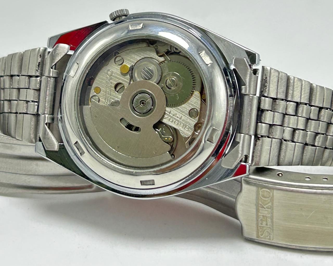 Vintage Seiko 5 Black Dial Automatic Japan Movement No.7009A Men’s Wrist Watch.