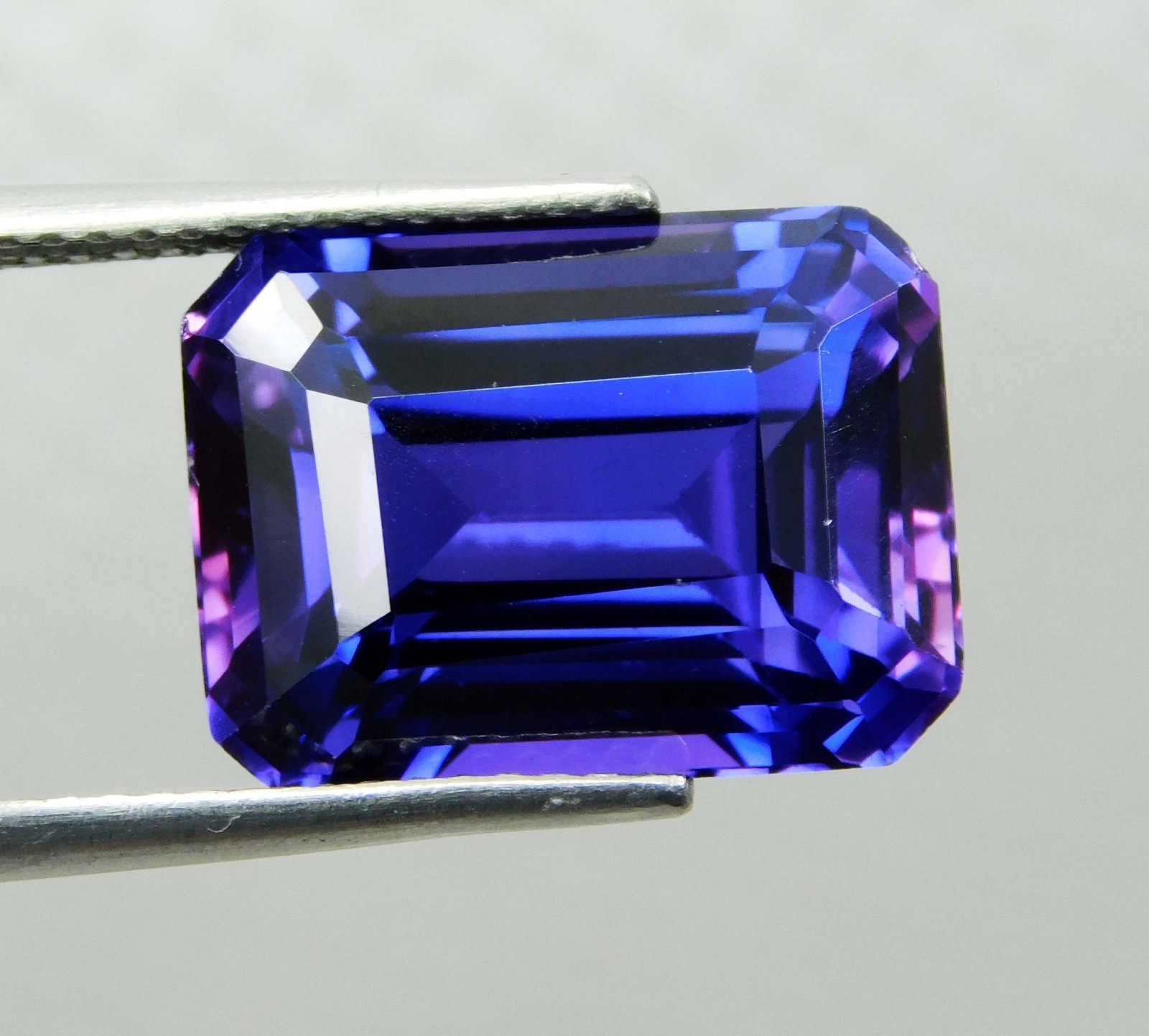 Natural Purple Blue Tanzanite 10.45 Ct AAA Emerald Cut Certified Faceted Gems