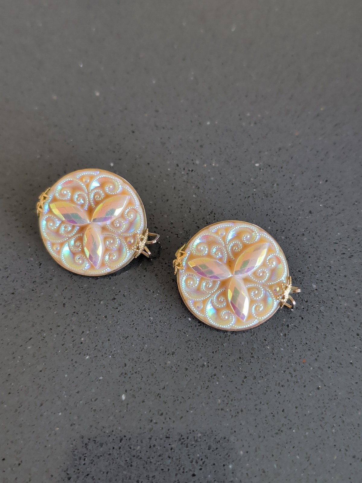 Vintage MCM Hillcraft Gold White Iridescent Lucite Clip Earrings Mid Century N90